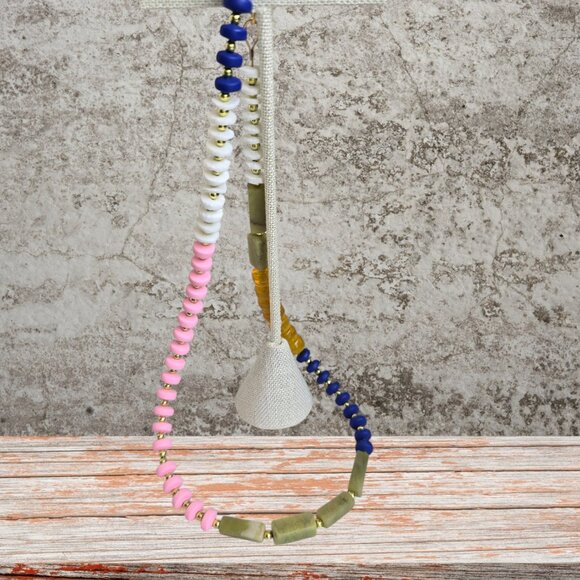 Multi color jade and abacus candy bead choker - Picture 4 of 5